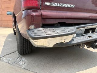 2001 Chevrolet Silverado 1500 LS - Primary Damage Right Image